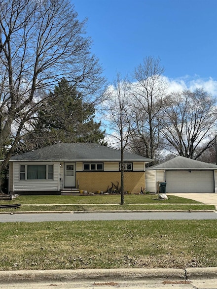 1117 Acewood Blvd, Madison, WI 53716