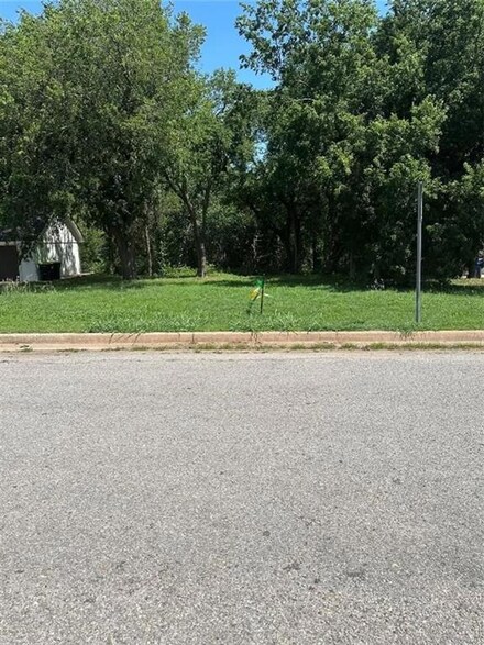 705 Rolling Meadow Dr, Noble, OK 73068