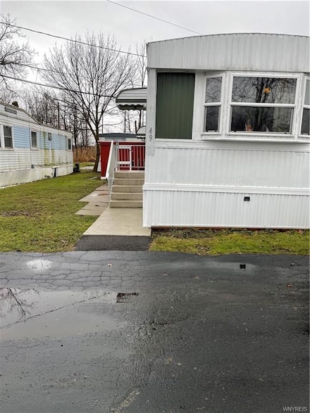 51 Ritchie Ave, Tonawanda, NY 14150