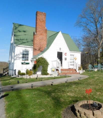 2635 Valley View Ave, Bluefield, WV 24701
