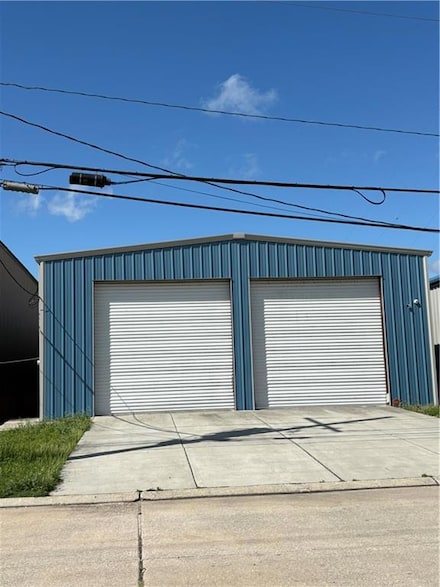 513 E Virtue St, Chalmette, LA 70043