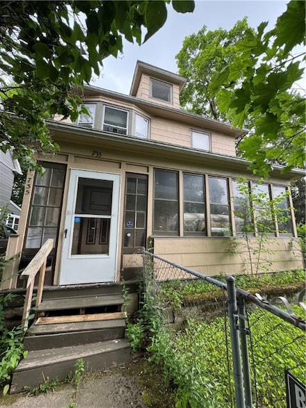 735 Garson Ave, Rochester, NY 14609