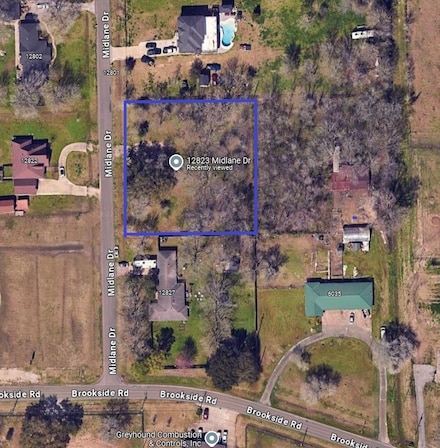 12823 Midlane Dr, Brookside, TX 77581