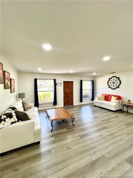 4215 NE Carrol Ct, Jensen Beach, FL 34957