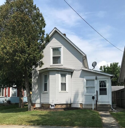 422 W Charles St, Bucyrus, OH 44820