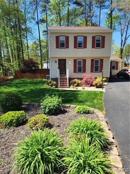 4620 Kingsrow Cir, Glen Allen, VA 23060