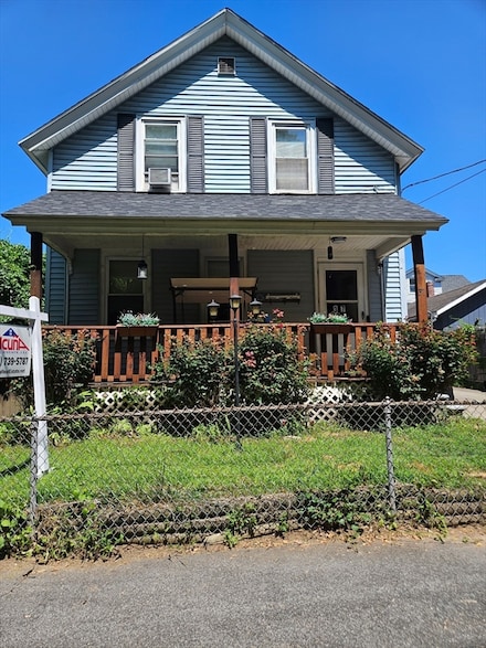 37 Kimball St, Chicopee, MA 01013