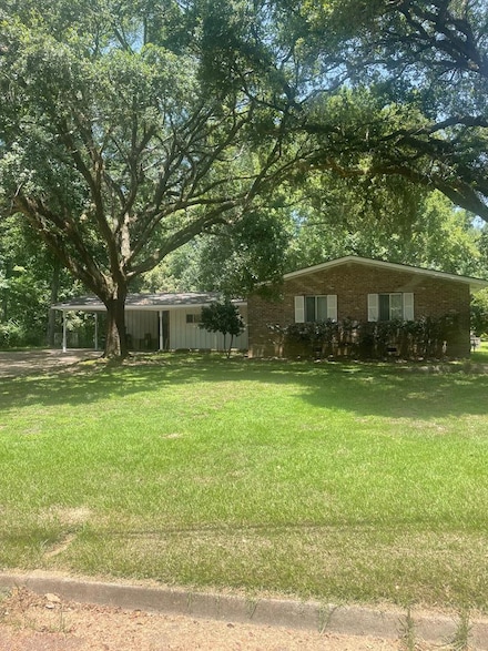 101 Glenwood Dr, Natchez, MS 39120