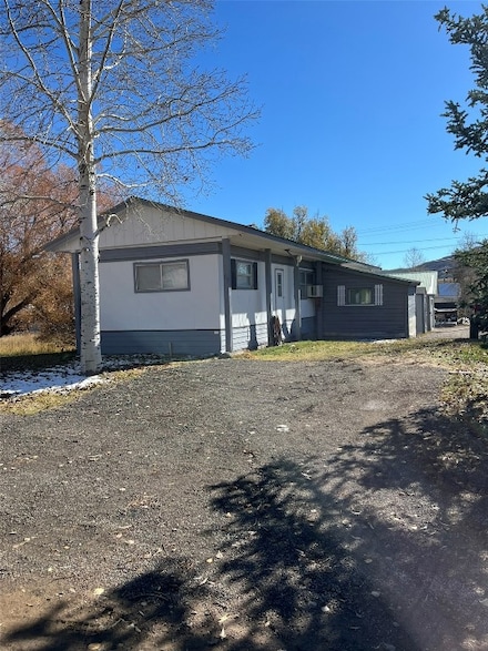 314 E 1st St, Oak Creek, CO 80467