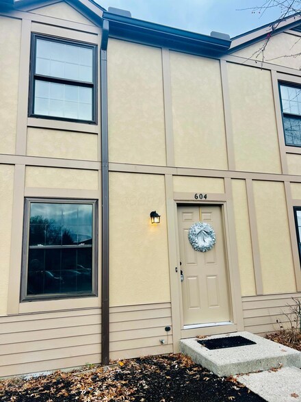 604 Mawyer Dr Unit 129, Columbus, OH 43085