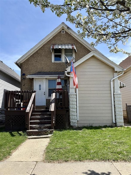 2246 S 12th St, Milwaukee, WI 53215