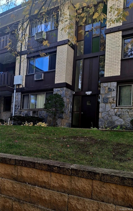 252 N Main St Unit G18, Spring Valley, NY 10977