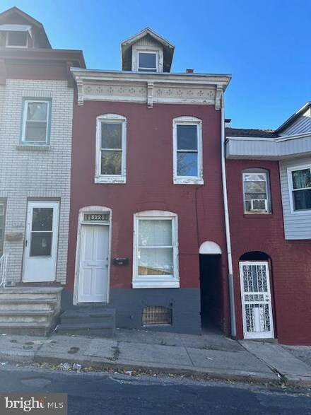 522 Maple St, Reading, PA 19602