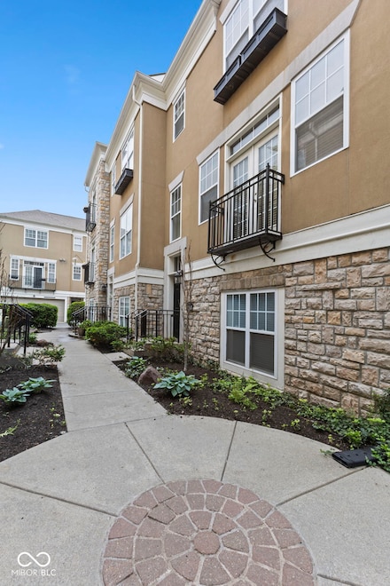 6665 Boxcar Place, Indianapolis, IN 46220