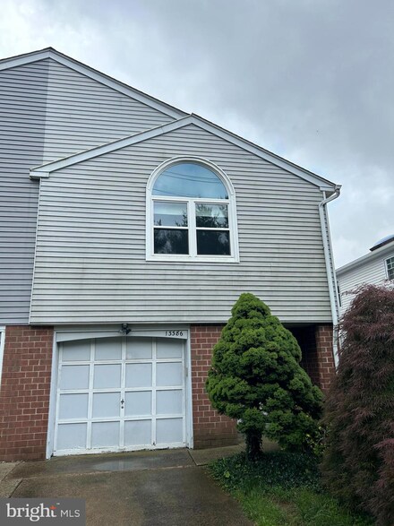 13386 Philmont Ave, Philadelphia, PA 19116