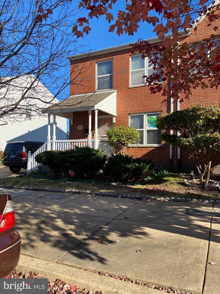 811 N Park Ave, Philadelphia, PA 19123