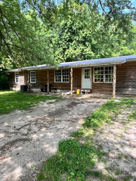 631 Mount Vernon Rd, Berea, KY 40403