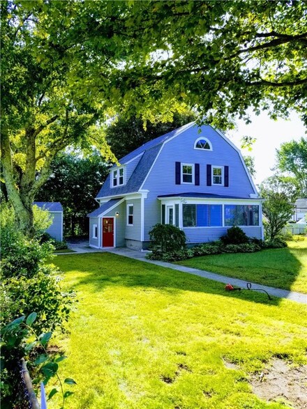 336 Pequot Ave, Warwick, RI 02889