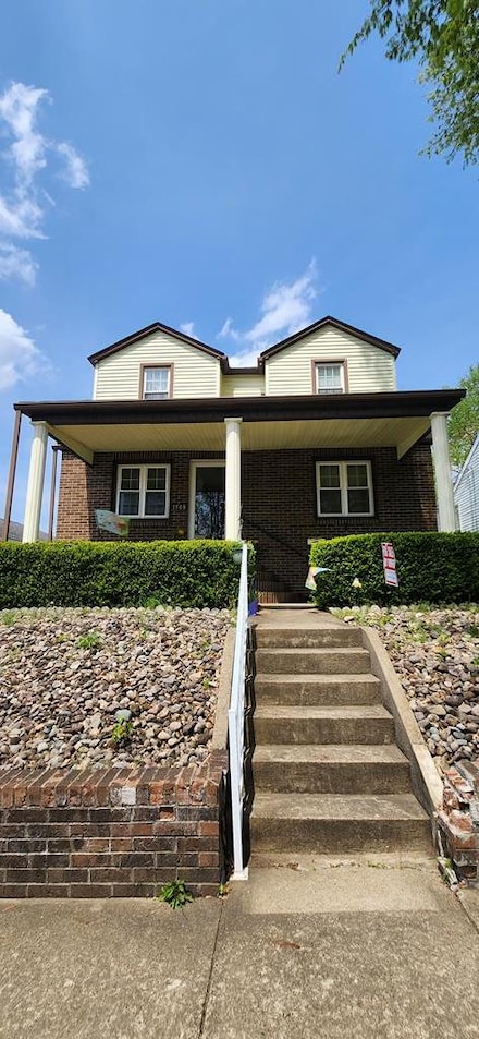 1508 6th St, Moundsville, WV 26041