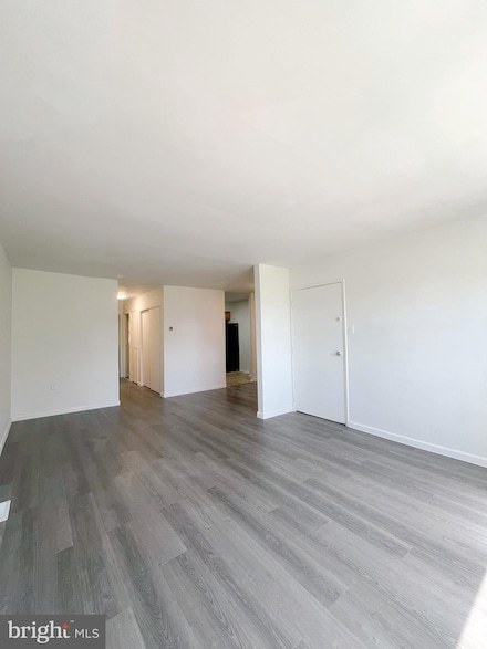 8820 Cottage St, Philadelphia, PA 19136