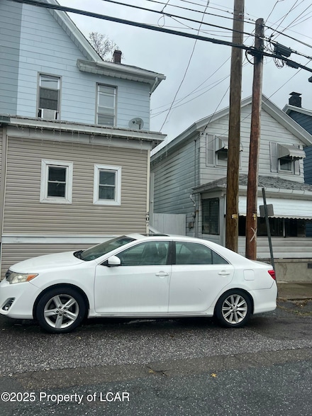 407 W Spruce St, Hazleton, PA 18201