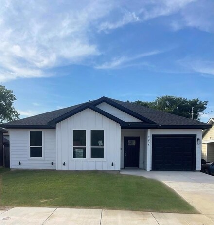 2235 Wilhurt Ave, Dallas, TX 75216