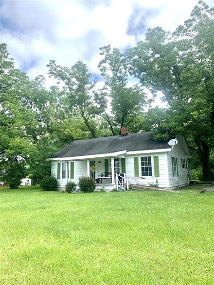 1425 Lindsey Bridge Rd, Andalusia, AL 36420