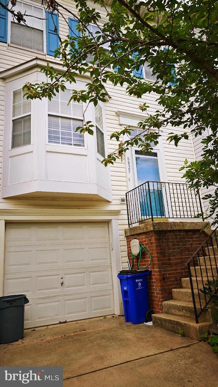 8825 Hawthorne Ct, Ellicott City, MD 21043
