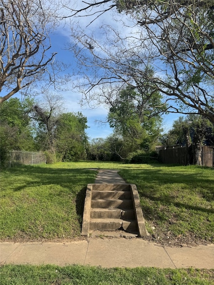 1626 Bannock Ave, Dallas, TX 75215