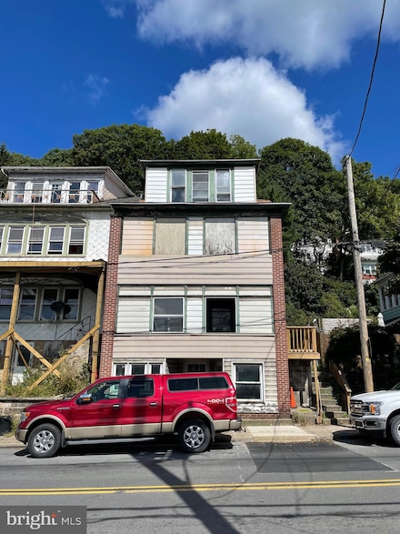 29 E Sunbury St, Shamokin, PA 17872