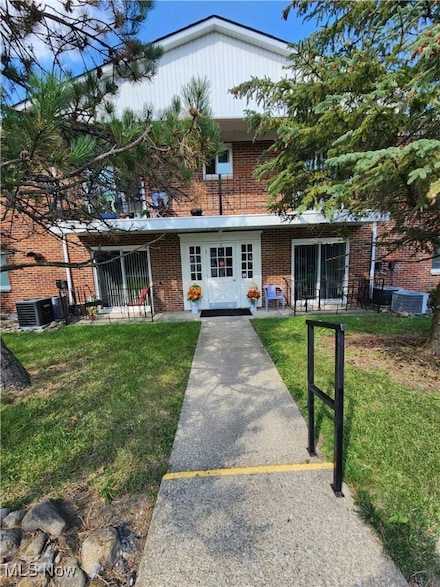 71 E Sprague Rd Unit 6, Seven Hills, OH 44131
