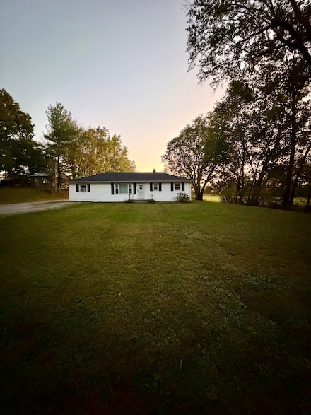 6970 State Route 81, Sacramento, KY 42372