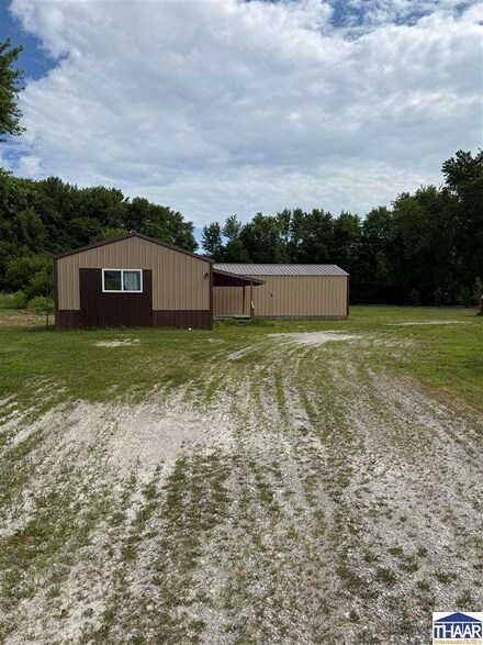 74 W Co Road 650 N, Shelburn, IN 47879