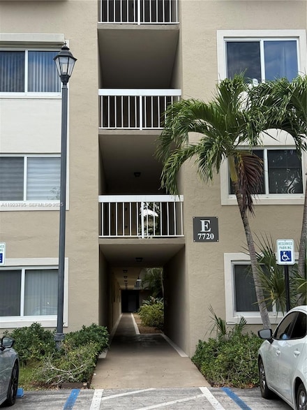 7720 Camino Real Unit E407, Miami, FL 33143