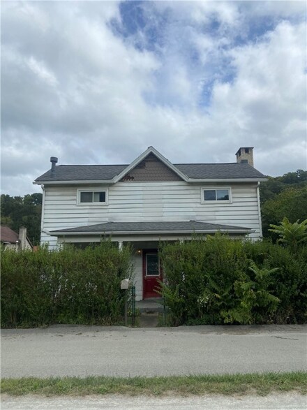 537 Maria St, Buena Vista, PA 15018
