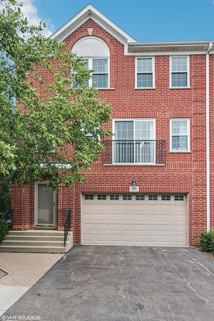 926 Bromley Place Unit 14G2, Northbrook, IL 60062