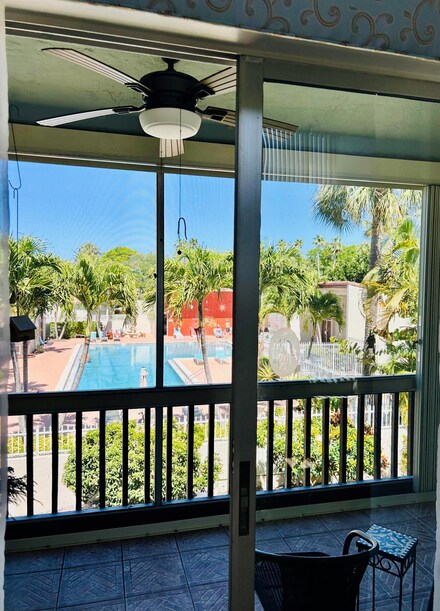2528 Boundbrook Dr S Unit 207, West Palm Beach, FL 33406