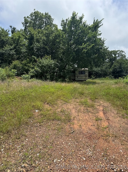 11017 E 233rd St S, Porum, OK 74455