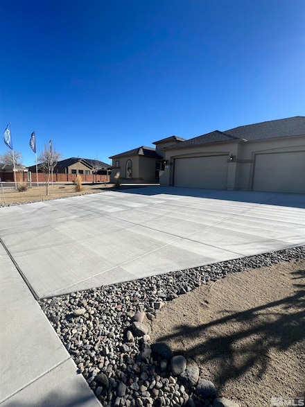 391 White Hawk Rd, Fernley, NV 89408