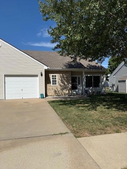 8332 Greeley Ave, Kansas City, KS 66109