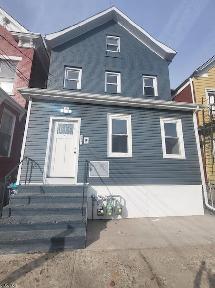 124 S Park St, Elizabethport, NJ 07206