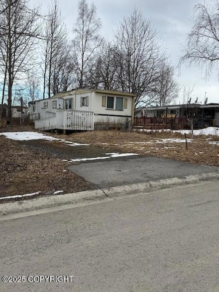 1235 Contrary Ct, Anchorage, AK 99515