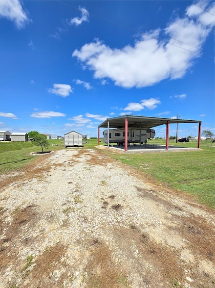 106 W Red Snapper Dr, Palacios, TX 77465