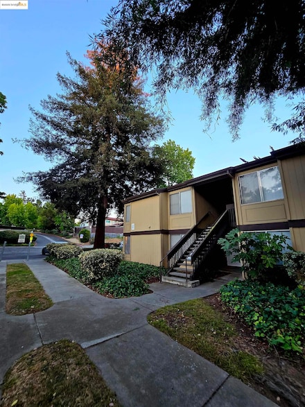 355 Parkview Terrace Unit i1, Vallejo, CA 94589