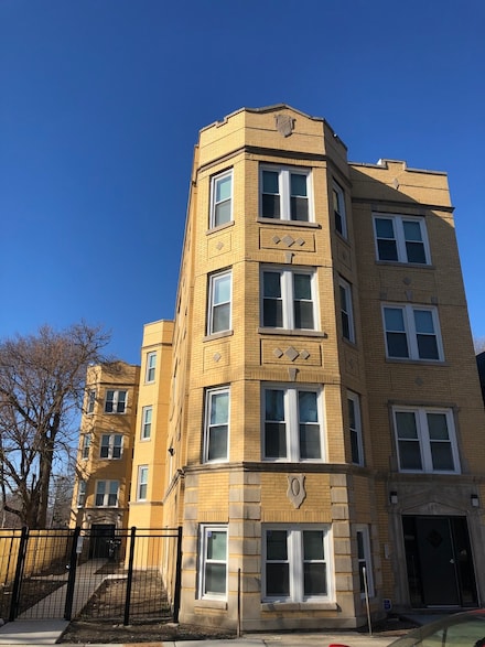 1534 S Komensky Ave Unit 1R, Chicago, IL 60623