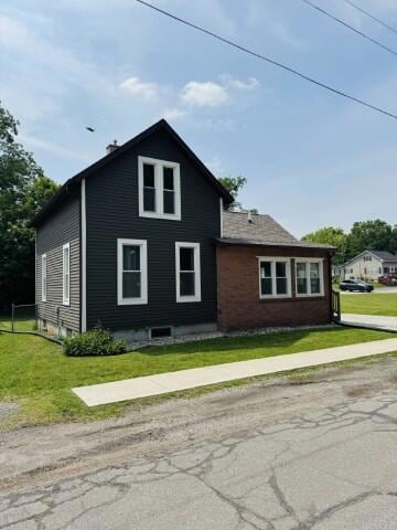 206 Wabash Ave, La Porte, IN 46350
