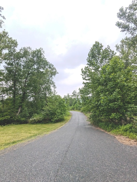 211 Ravens Nest Rd, Smithfield Township, PA 18360