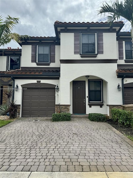 6532 S Anise Ct, Davie, FL 33314