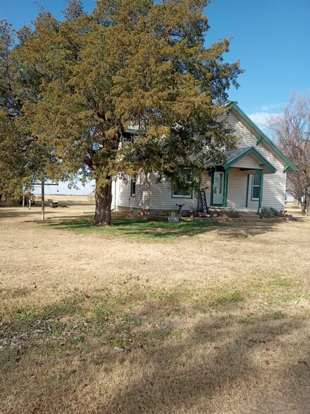 14006 SW 60th St, Halstead, KS 67056