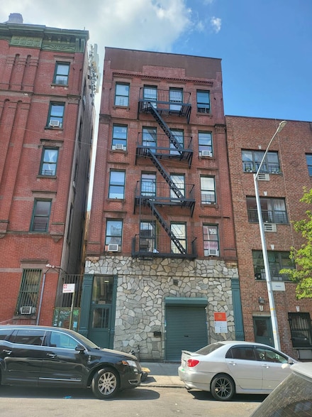 320 E 141st St, Bronx, NY 10454